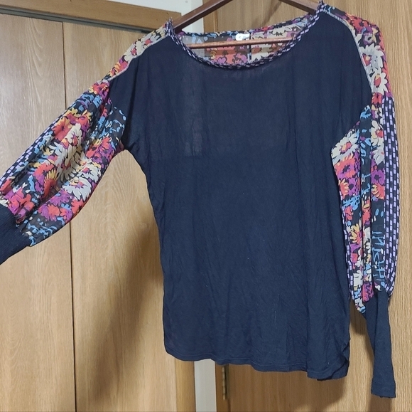 Anthropologie Tiny Raye Floral Boho Top - Picture 4 of 10